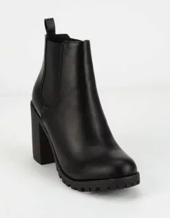 SODA Lug Sole Double Gore Womens Ankle Boots