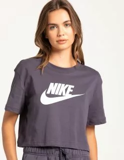 NIKE Sportswear Essential Womens Crop Tee