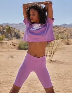 NIKE Sportswear Essential Womens Biker Shorts