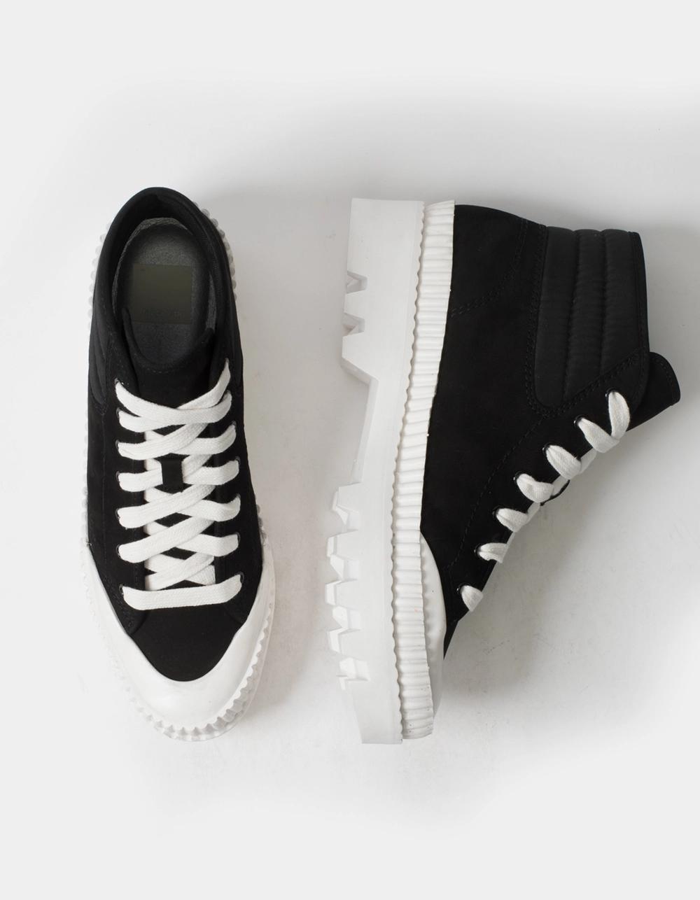 DOLCE VITA Ociana Womens Black Lug Sole Sneakers - Image 5