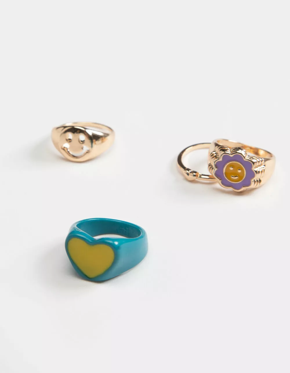 FULL TILT 4 Pack Happy Flower Acrylic Heart Ring Set