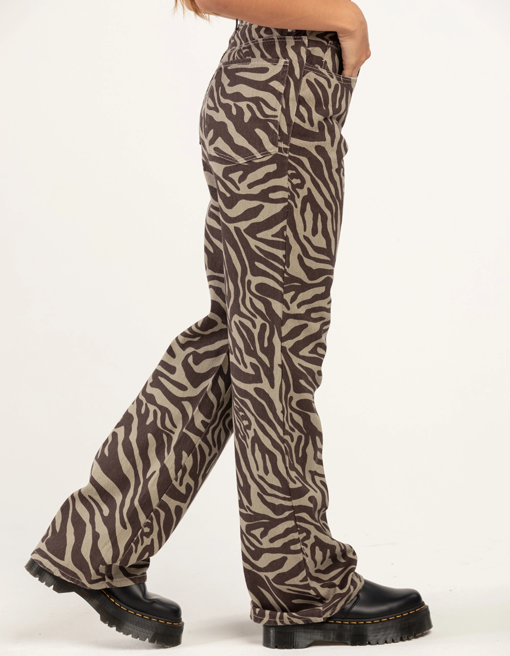 RSQ Womens High Rise Zebra Print Pants - Image 3