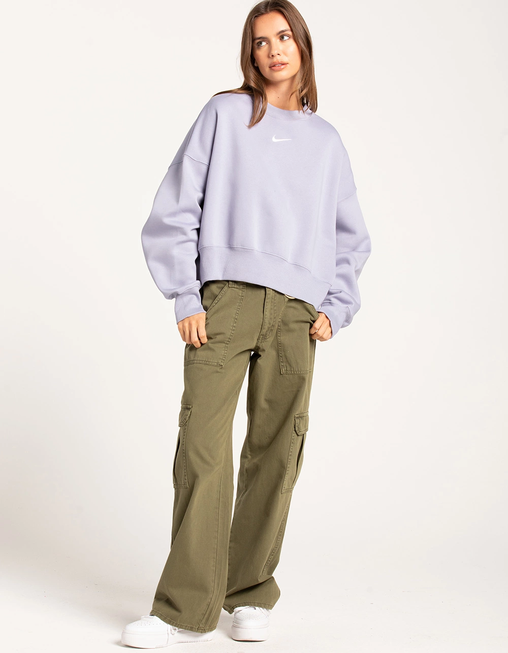 NIKE Sportswear Womens Oversized Crewneck Sweatshirt - Image 4