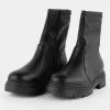 QUPID Servant Womens Chelsea Boots