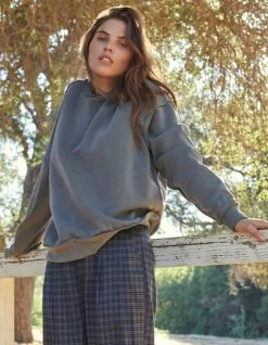 WEST OF MELROSE Reversed Stich Womens Overdyed Crewneck Sweatshirt