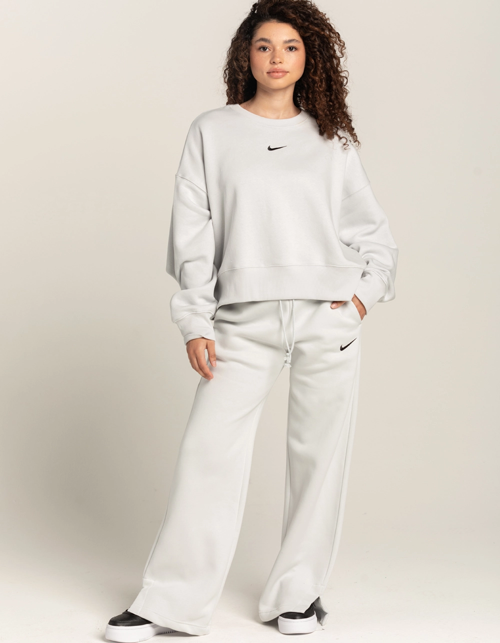 NIKE Sportswear Phoenix Womens Fleece Oversized Crop Crewneck Sweatshirt - Image 5