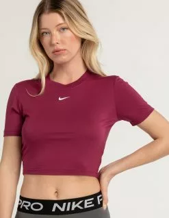 NIKE Sportswear Essential Slim Crop Womens Tee