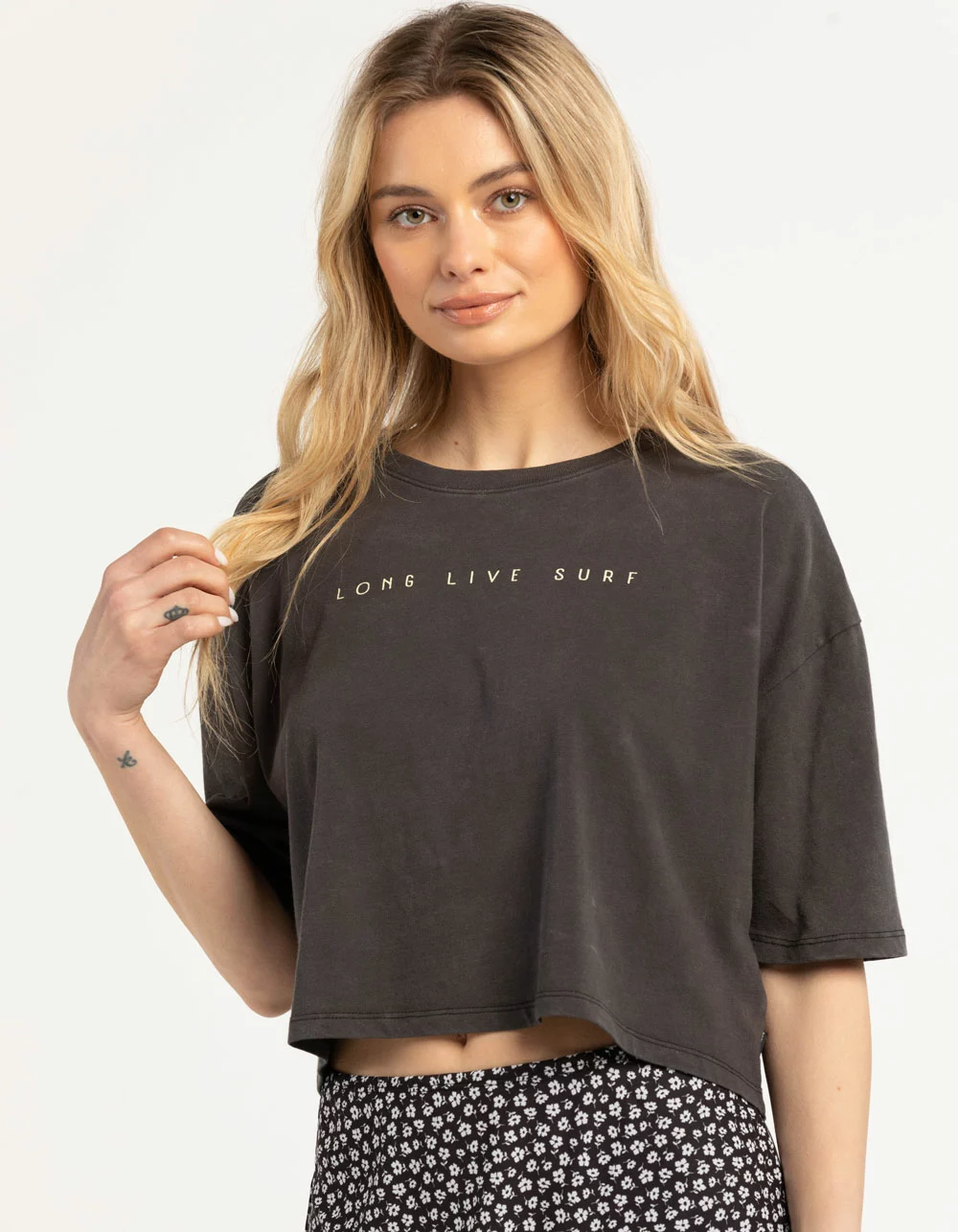 BODY GLOVE Long Live Surf Womens Boxy Crop Tee - Image 2